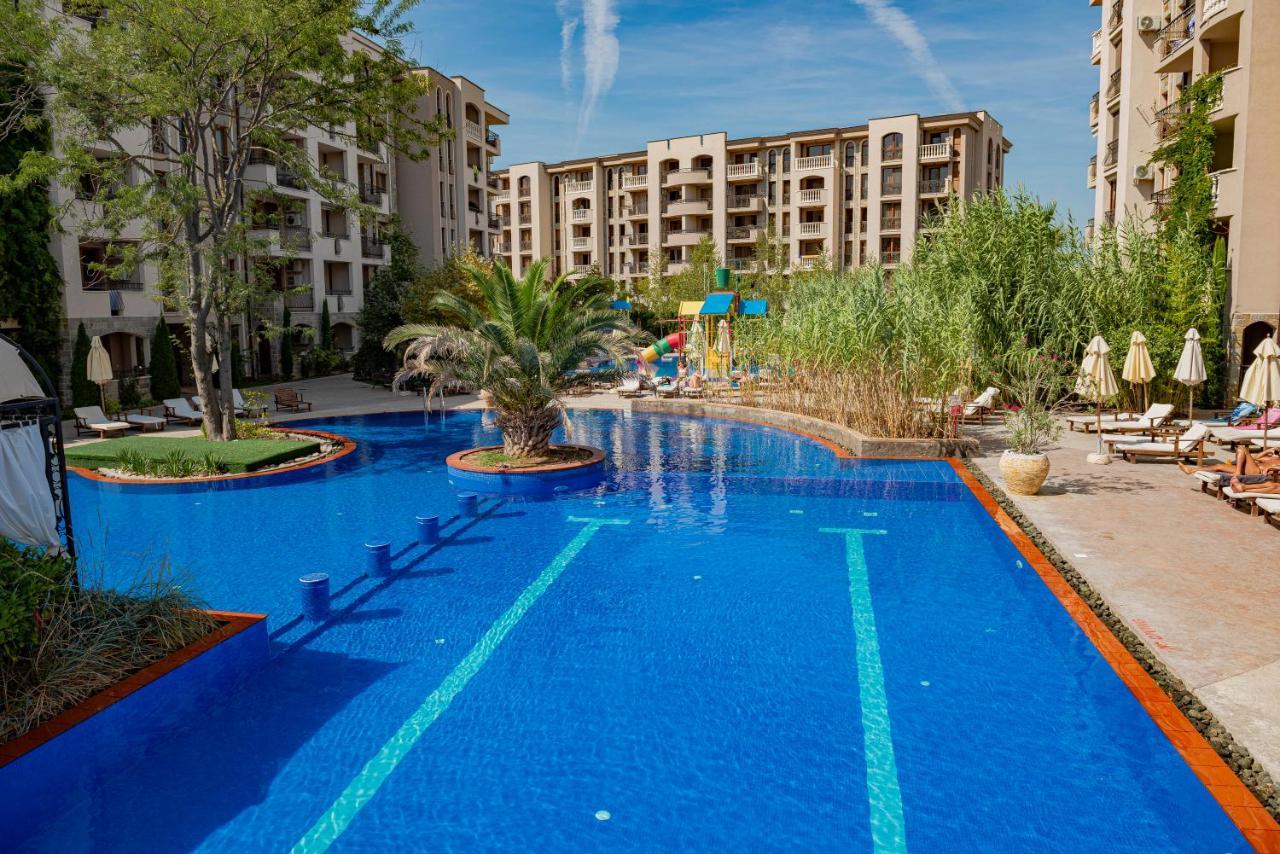 Menada Apartments In Cascadas Pantai Sunny Bagian luar foto