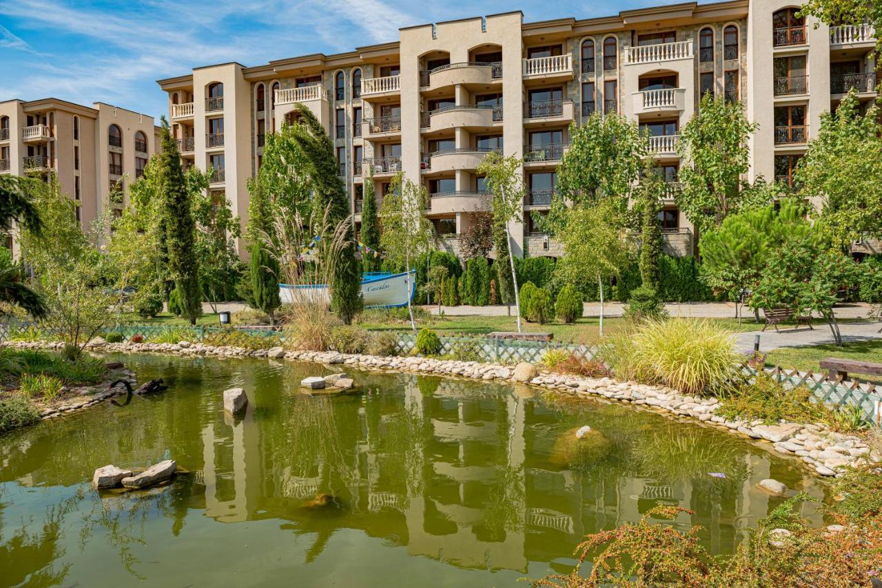 Menada Apartments In Cascadas Pantai Sunny Bagian luar foto