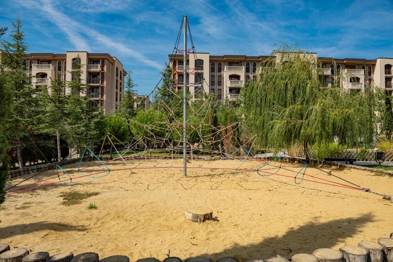 Menada Apartments In Cascadas Pantai Sunny Bagian luar foto