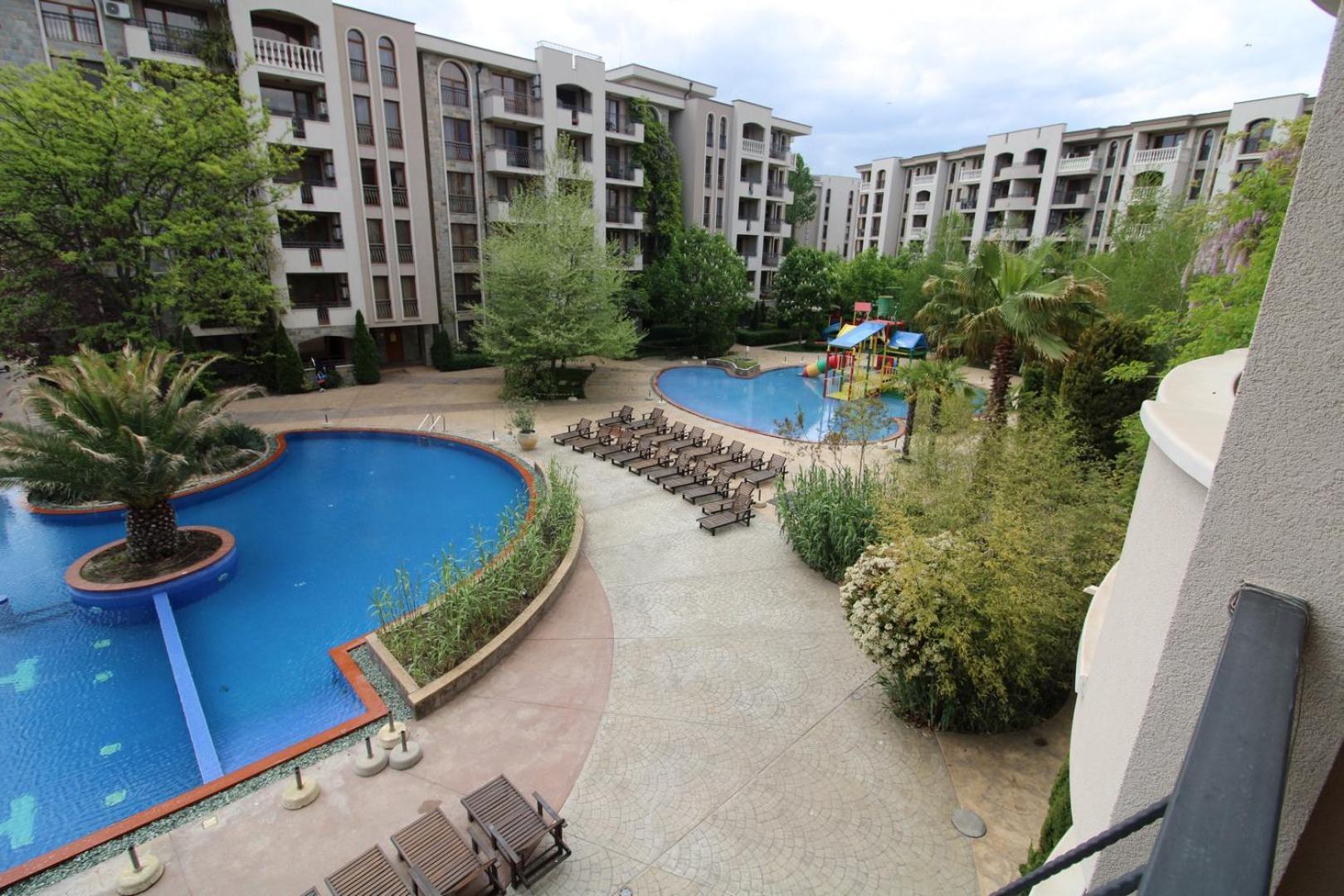 Menada Apartments In Cascadas Pantai Sunny Bagian luar foto